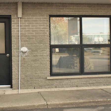 Motel Du Canton Valcourt Kültér fotó
