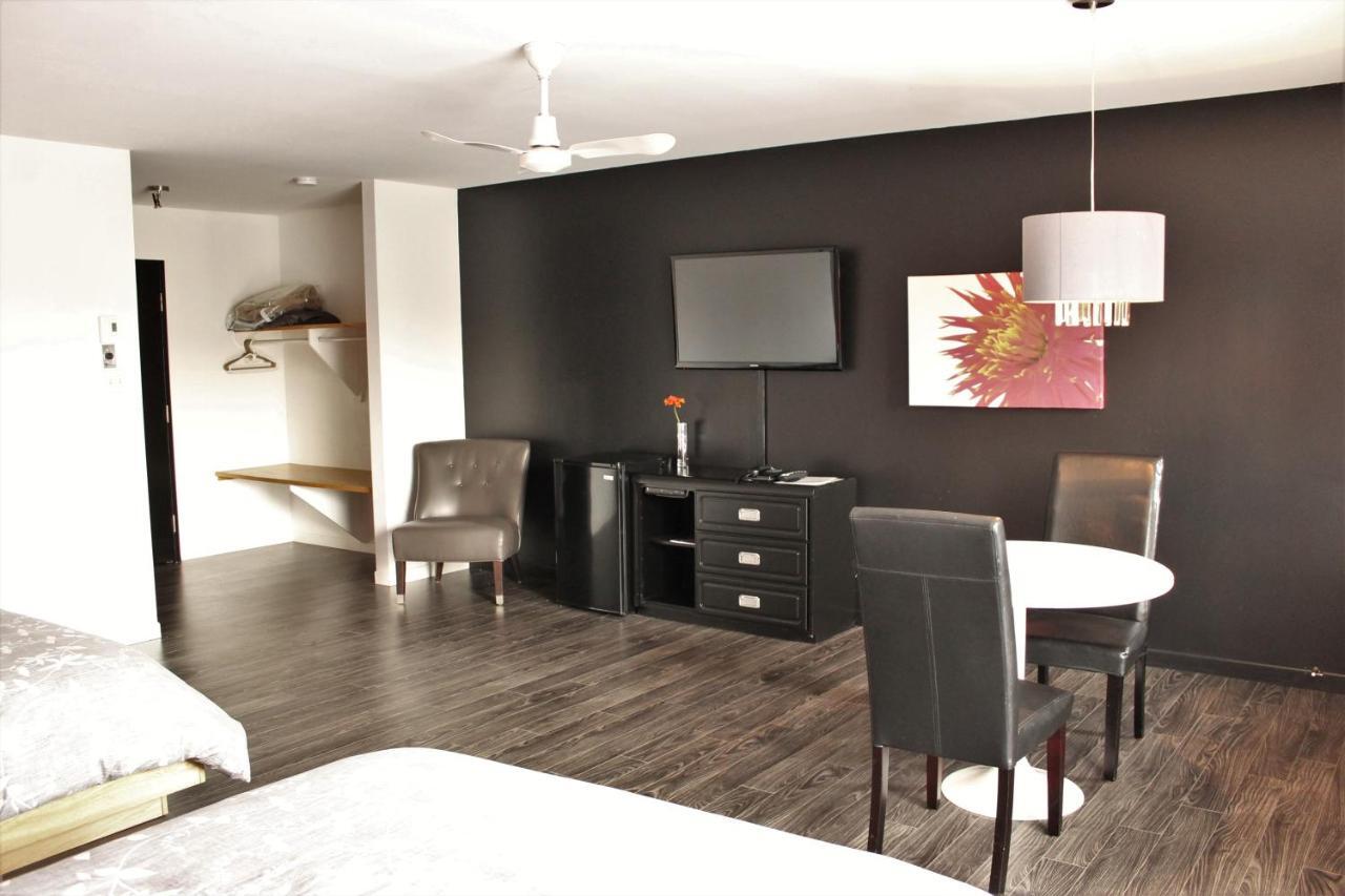 Motel Du Canton Valcourt Kültér fotó