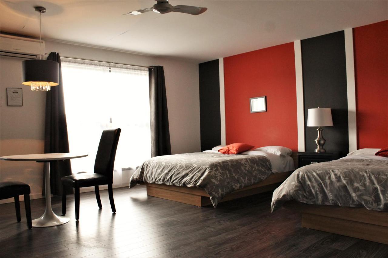 Motel Du Canton Valcourt Kültér fotó