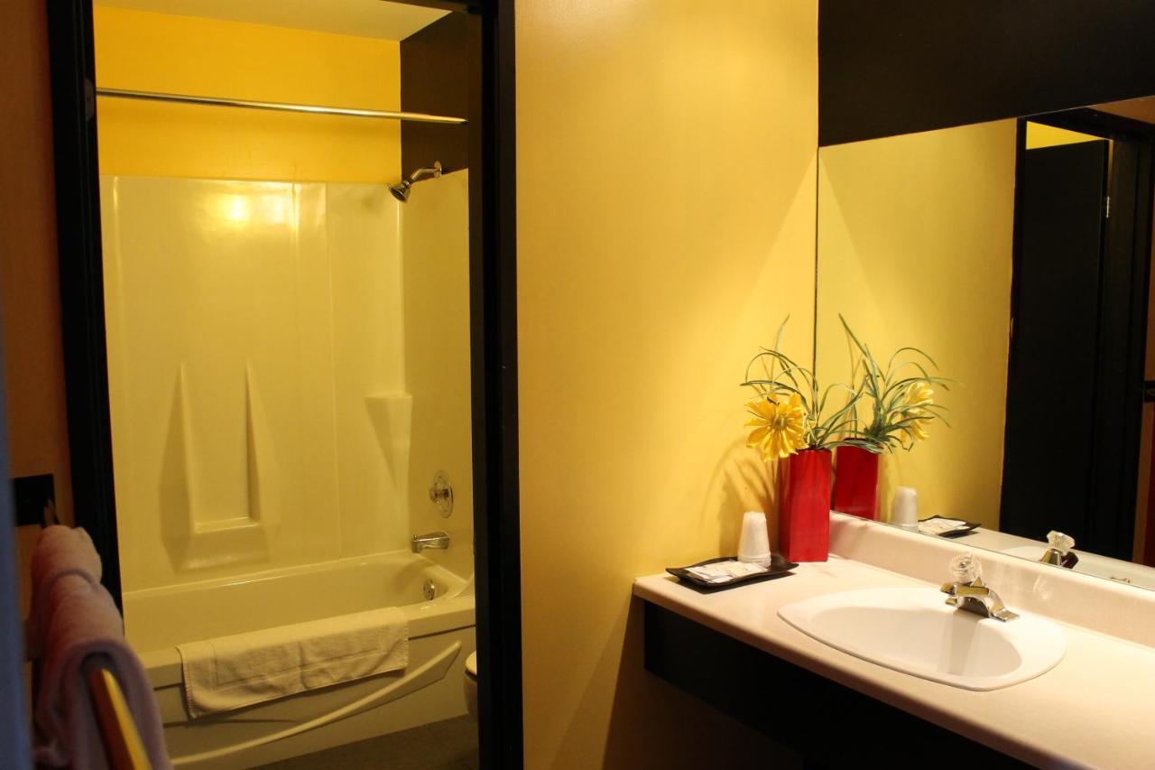 Motel Du Canton Valcourt Kültér fotó